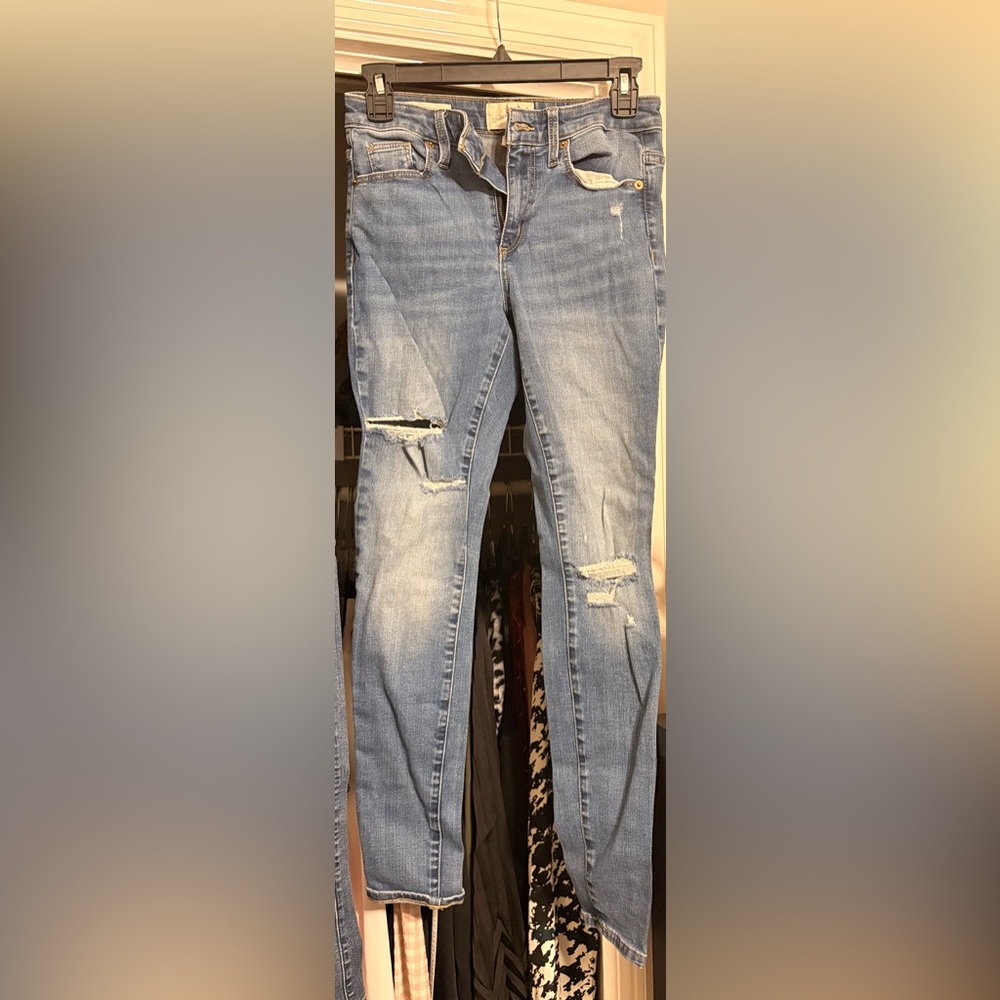 Universal Thread Light Blue Distressed Skinny Jeans